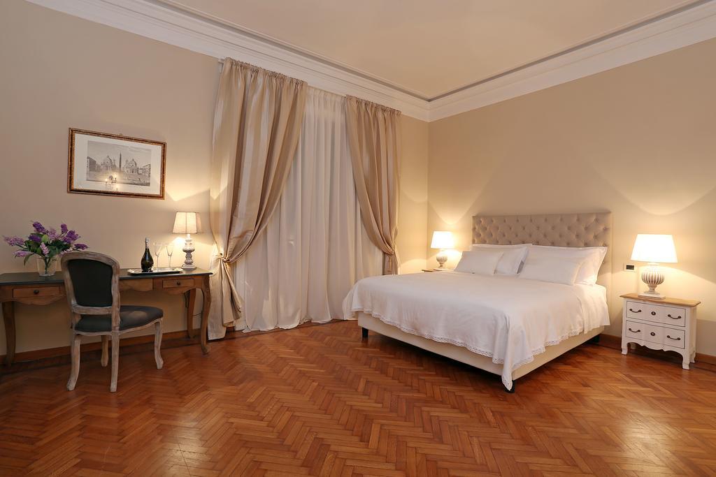 Guest house Alex Suites *